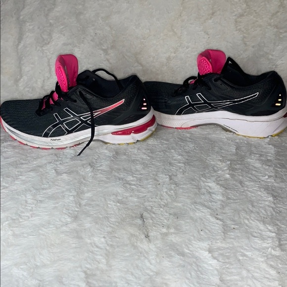 ASICS Women's Black and Pink Running Shoes - Picture 8 of 9
